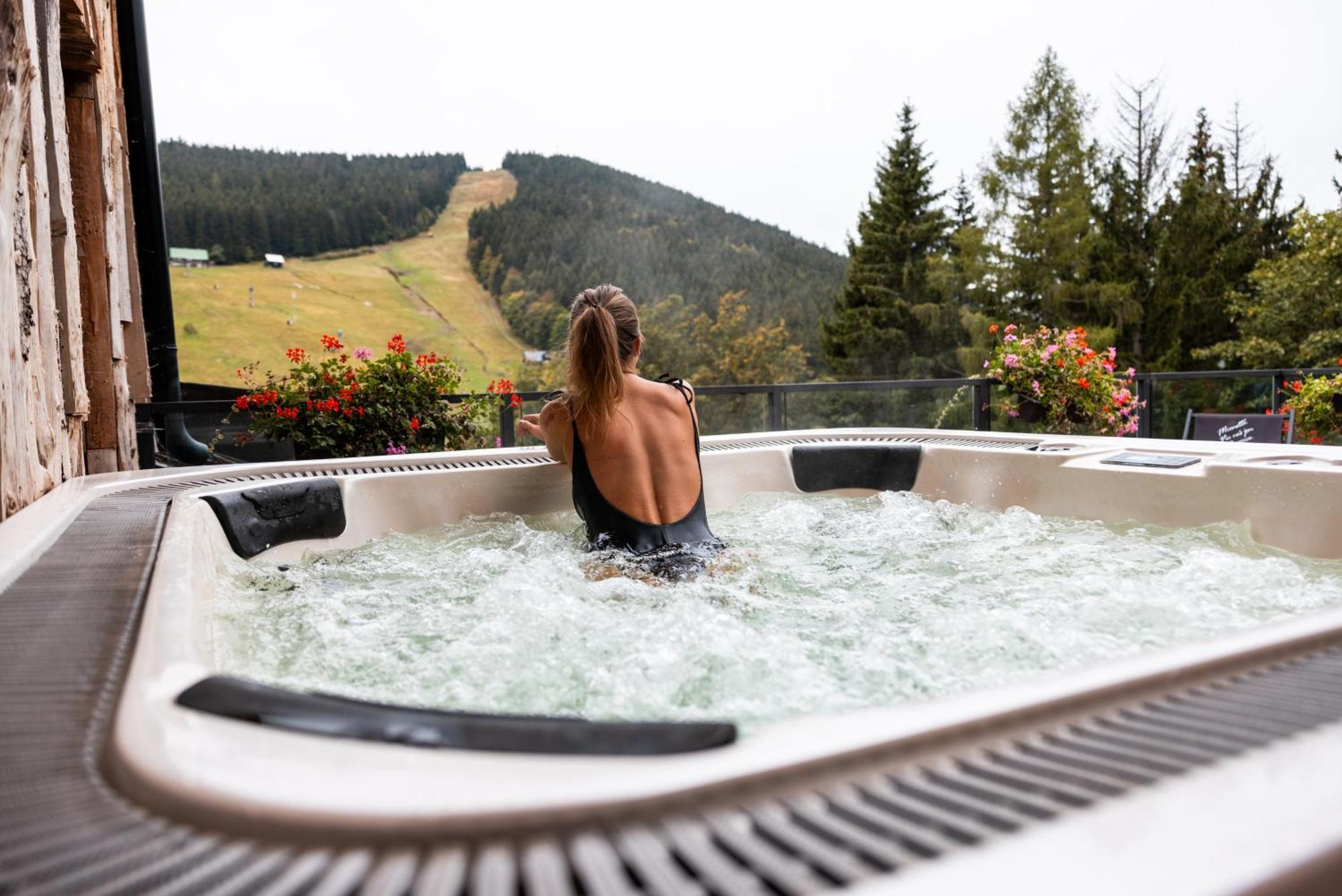 Pytloun Wellness Hotel ハルラホフ エクステリア 写真
