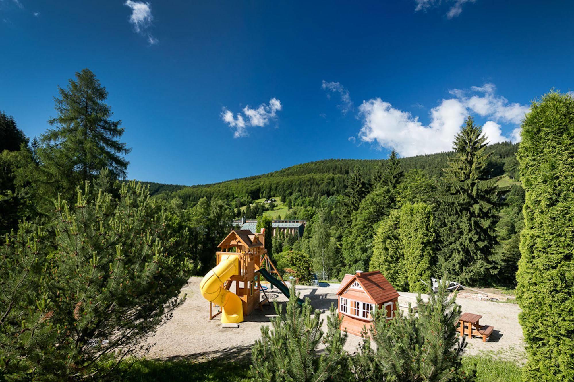 Pytloun Wellness Hotel ハルラホフ エクステリア 写真